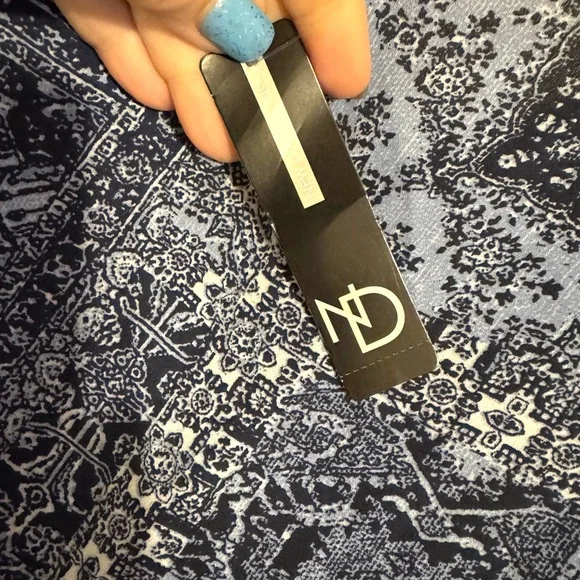 NWT Denim Blue Print Top w/Tassel Tie MEDIUM #A - Picture 9 of 10